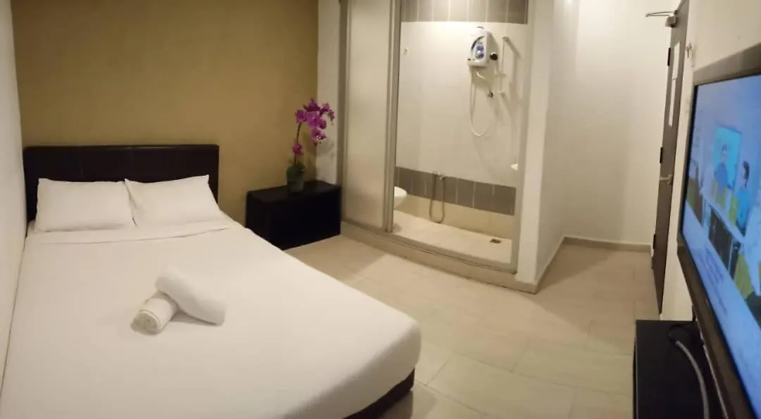 We Hotel Butterworth 2*,